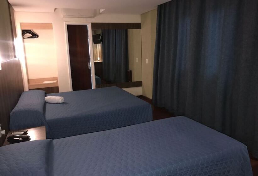 高级三人间, Afford Hoteis