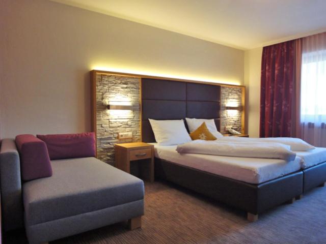 اتاق استاندارد سه نفره, Alpenblick