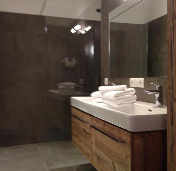 آپارتمان 1 خوابه, Alpenblick