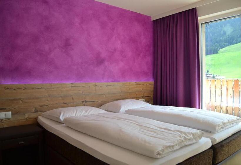 آپارتمان 2 خوابه, Alpenblick