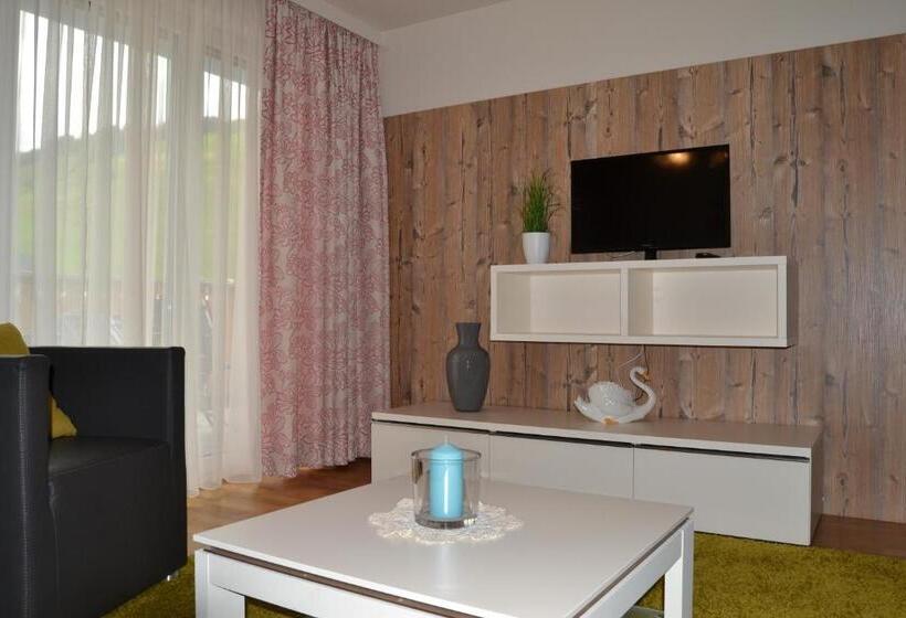 آپارتمان 2 خوابه, Alpenblick