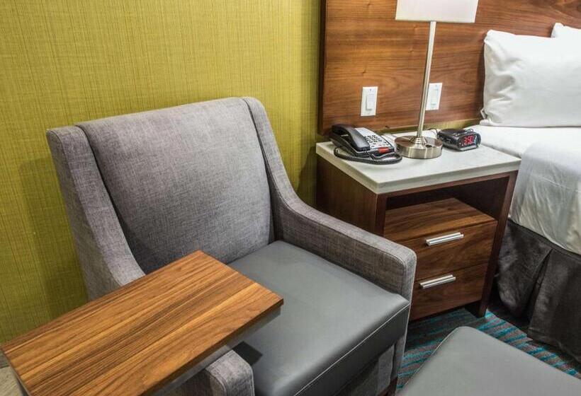 חדר דחוקס עם מיטת קינג, Best Western Plus Gardena Los Angeles Inn & Suites