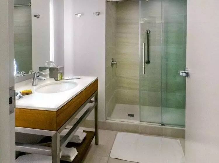 ジュニアスイート, Doubletree By Hilton Hotel Niagara Falls New York