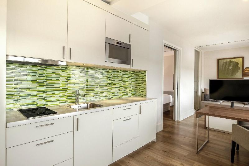 سوئیت با تخت بزرگ, Element Amsterdam