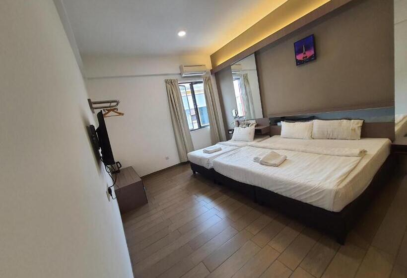 Семейный Номер Deluxe, Golden View Nilai