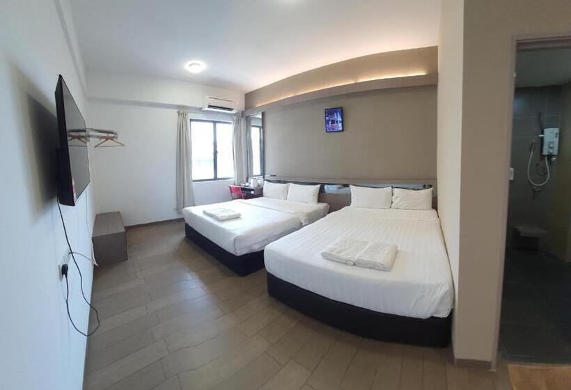 Семейный Номер, Golden View Nilai