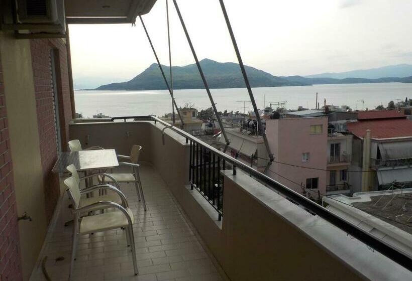 آپارتمان 1 خوابه با چشم‌انداز دریا, Kallithea