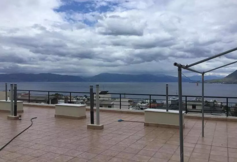 １ベッドルームペントハウスアパート, Kallithea