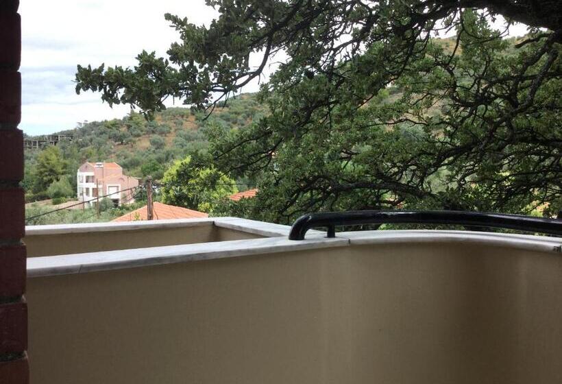 1 Bedroom Apartment Mountain View, Kallithea