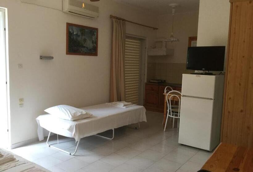 1 Bedroom Apartment Mountain View, Kallithea