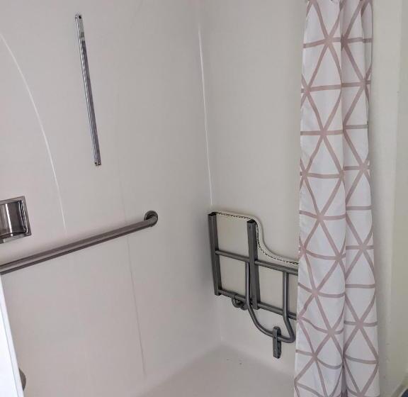 适合残疾人使用的标准间, Lighthouse Inn