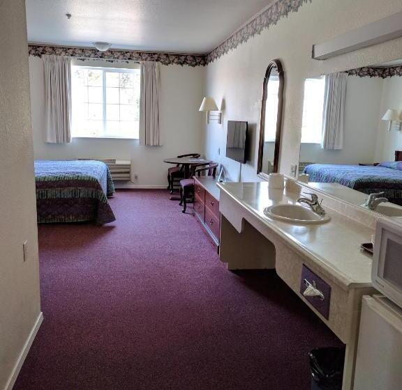 适合残疾人士使用的带超级大床的标准间, Lighthouse Inn