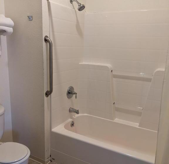 家庭套房, Lighthouse Inn