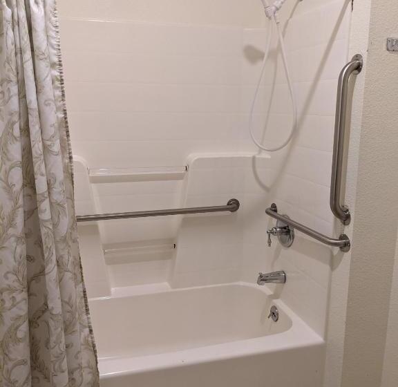 家庭套房, Lighthouse Inn