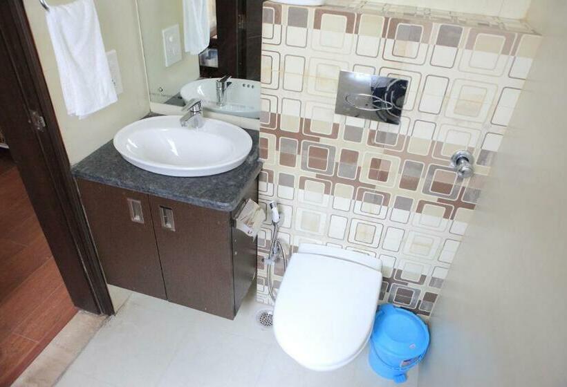 이그제큐티브 룸, Mavens House Gurgaon Behind Google Building Nh 8