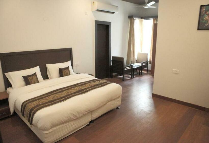 디럭스 룸, Mavens House Gurgaon Behind Google Building Nh 8