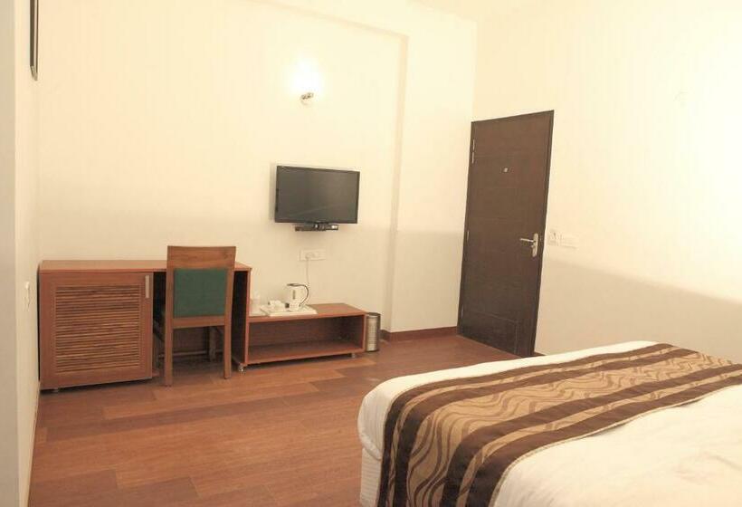 디럭스 룸, Mavens House Gurgaon Behind Google Building Nh 8