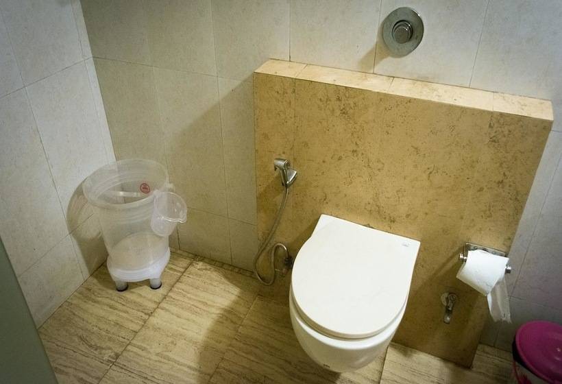 디럭스 룸, Mavens House Gurgaon Behind Google Building Nh 8