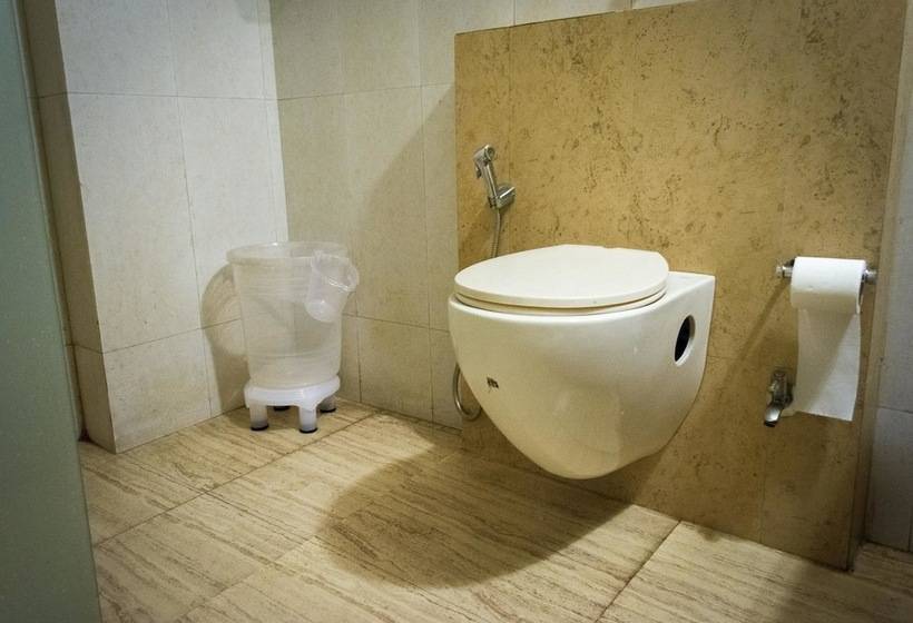 디럭스 룸, Mavens House Gurgaon Behind Google Building Nh 8