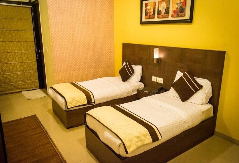 디럭스 룸, Mavens House Gurgaon Behind Google Building Nh 8