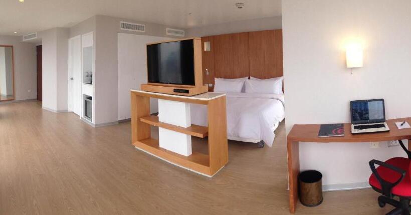 장애인을 위한 킹사이즈 침대 스탠다드 룸, Ramada Encore By Wyndham Lima San Isidro