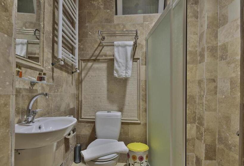 Трехместный Номер Deluxe, Relic House