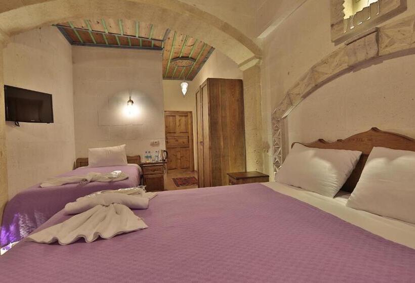 スーペリアトリプルルーム, Relic House