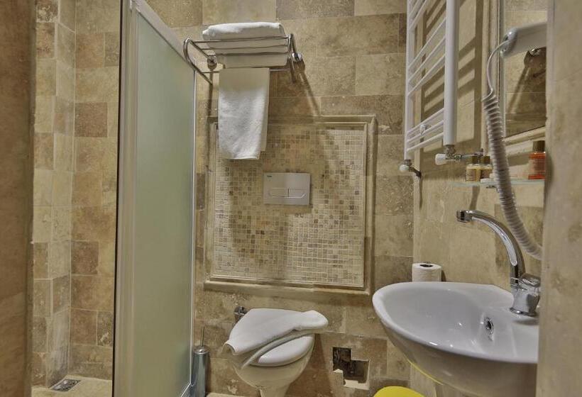 スタンダードルーム, Relic House