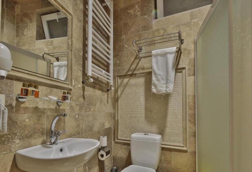 スーペリアールーム, Relic House