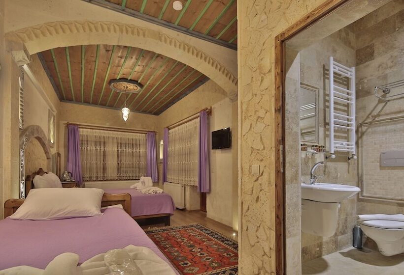 Трехместный Номер Deluxe, Relic House