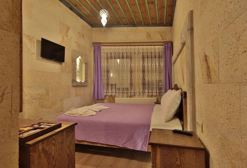 スタンダードルーム, Relic House