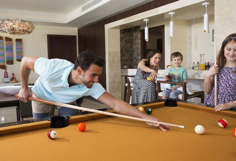 سوئیت دلوکس 3 خوابه, Royalton Blue Waters Montego Bay, An Autograph Collection All Inclusive Resort