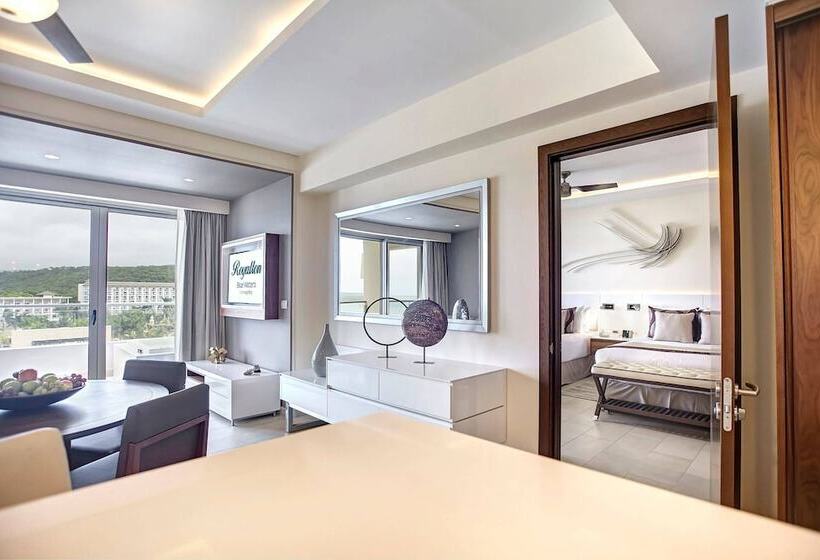 سوئیت دلوکس 2 خوابه, Royalton Blue Waters Montego Bay, An Autograph Collection All Inclusive Resort