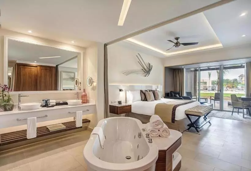سوییت جونیور لوکس, Royalton Blue Waters Montego Bay, An Autograph Collection All Inclusive Resort