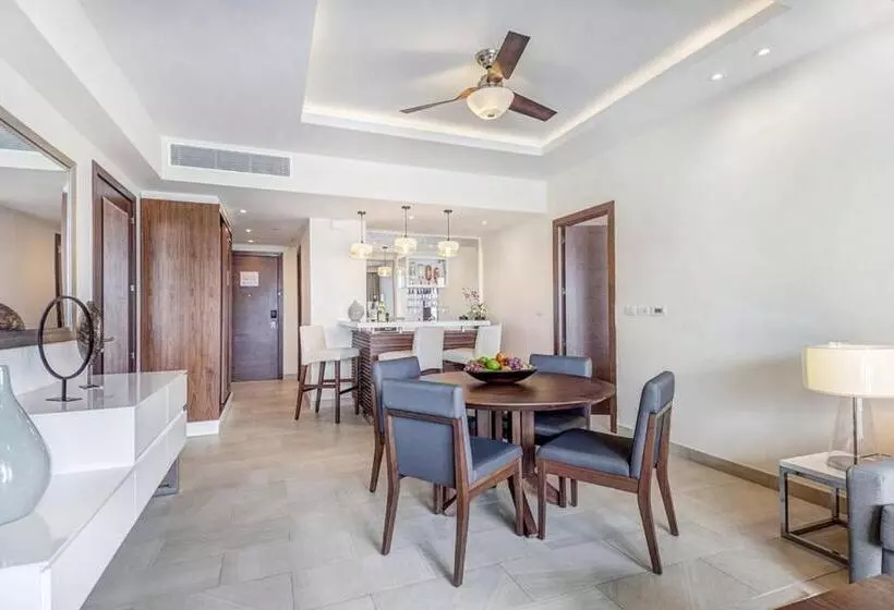 سوئیت پرزیدنت, Royalton Blue Waters Montego Bay, An Autograph Collection All Inclusive Resort