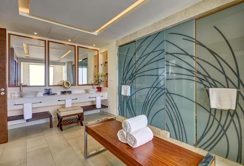 سوئیت ریاست جمهوری 2 خوابه, Royalton Blue Waters Montego Bay, An Autograph Collection All Inclusive Resort