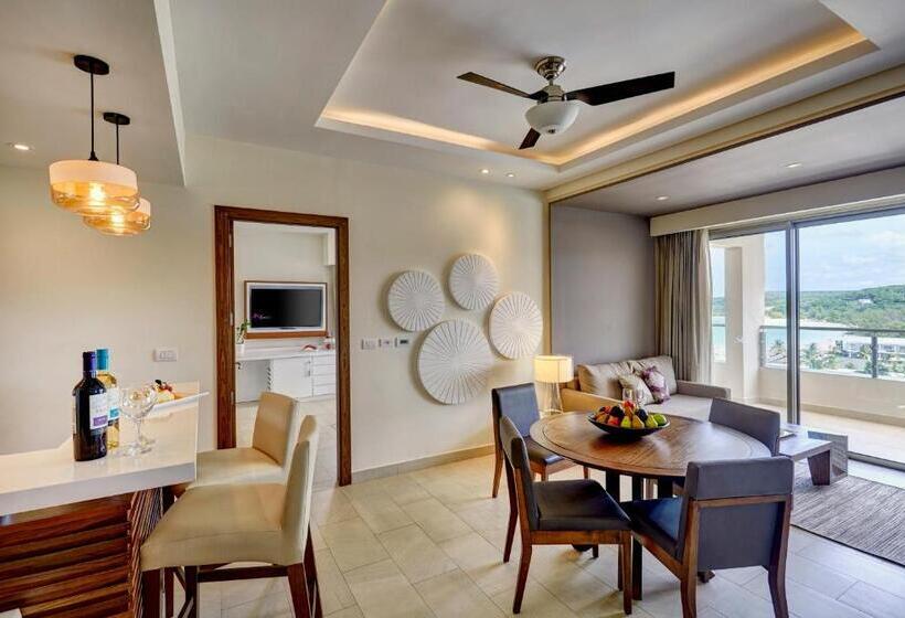 سوئیت ریاست جمهوری 2 خوابه, Royalton Blue Waters Montego Bay, An Autograph Collection All Inclusive Resort