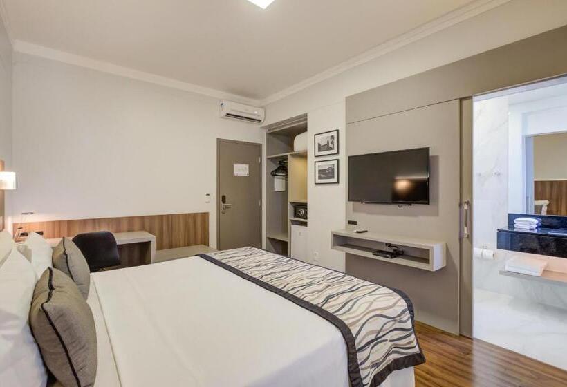 디럭스 룸, Slaviero Blumenau