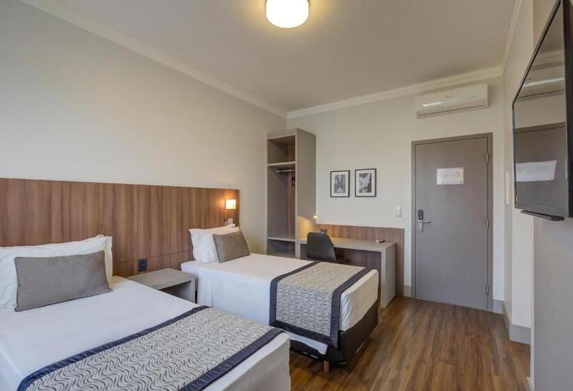 패밀리 룸, Slaviero Blumenau