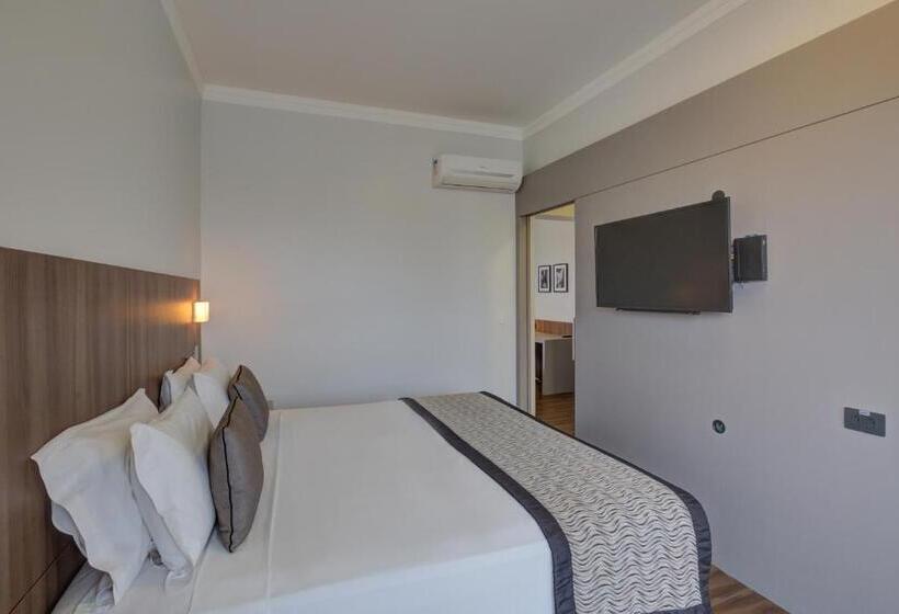 패밀리 룸, Slaviero Blumenau