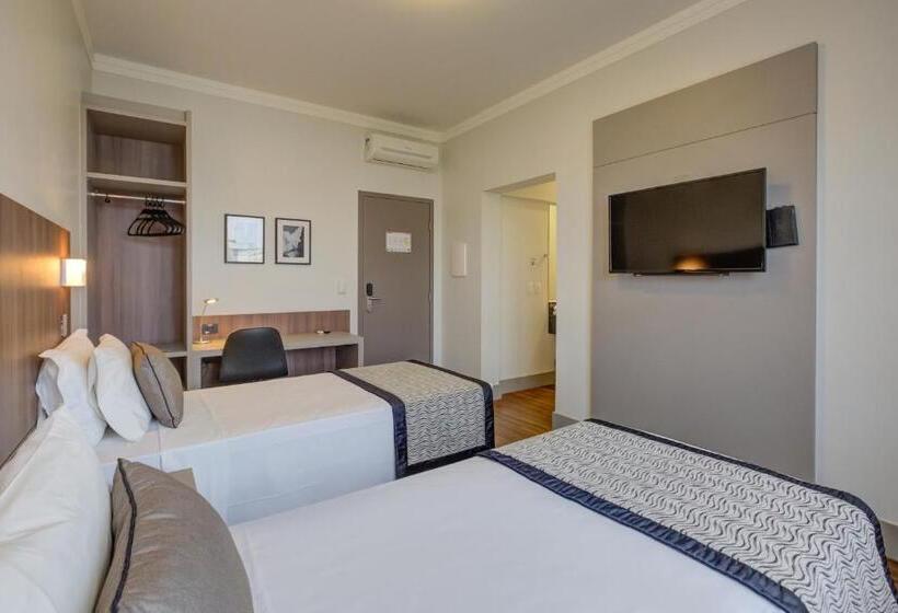 패밀리 룸, Slaviero Blumenau