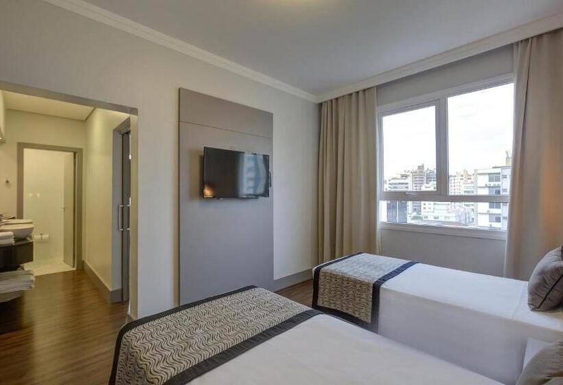 패밀리 룸, Slaviero Blumenau