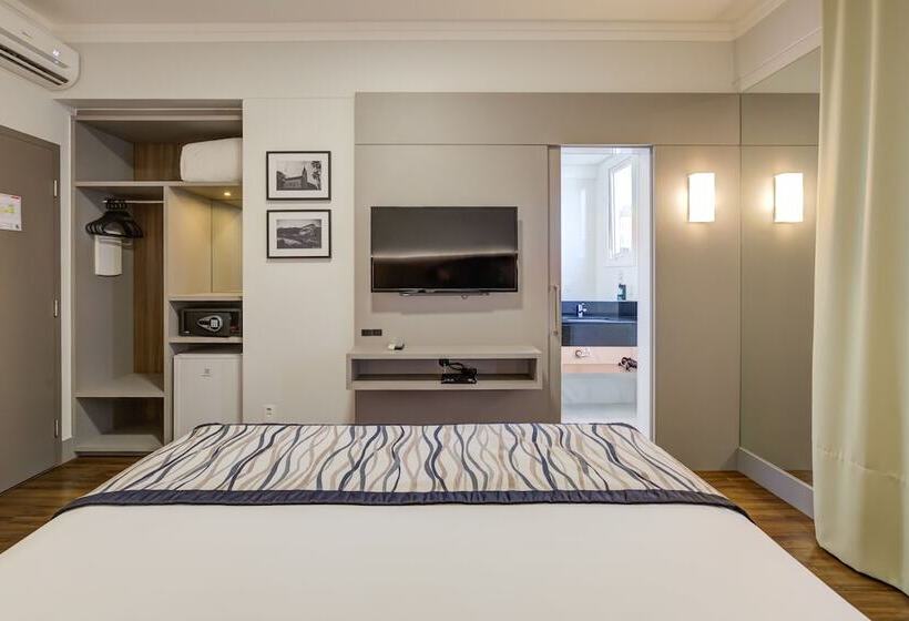 디럭스 룸, Slaviero Blumenau