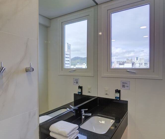 패밀리 룸, Slaviero Blumenau