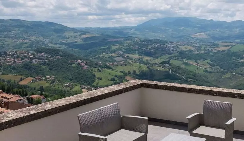 Suite with Terrace, Titano Suites