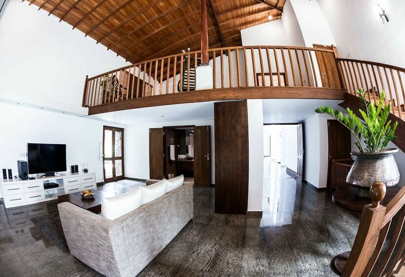 디럭스 스위트, Villa White Queen