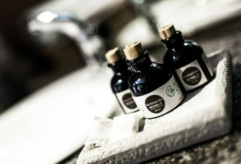 디럭스 스위트, Villa White Queen