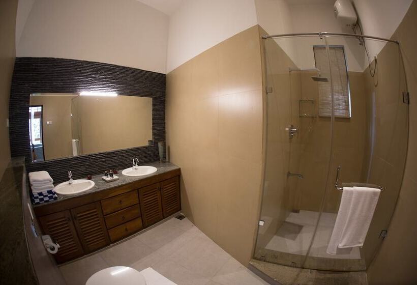 디럭스 스위트, Villa White Queen