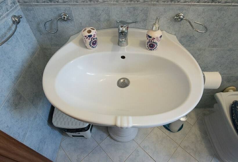 スタンダードルーム, B&b Alloggio In Villa Cristina