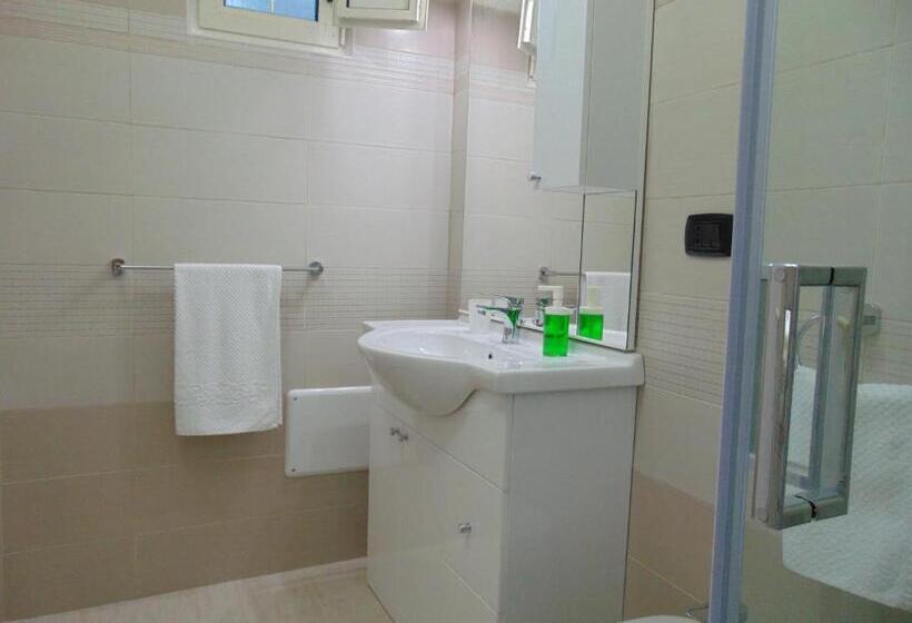 エコノミートリプルルーム, B&b Alloggio In Villa Cristina